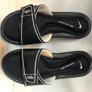 Nike Comfort Slide Flip Flop Size 7 Black and White
